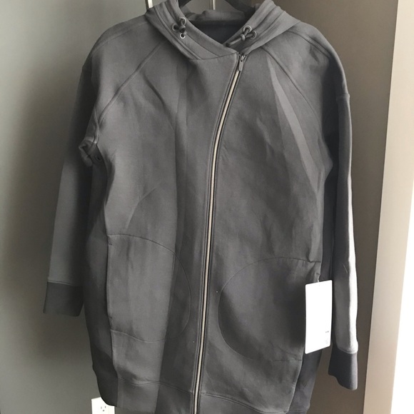 NWT Lululemon Jacket - Picture 5 of 8
